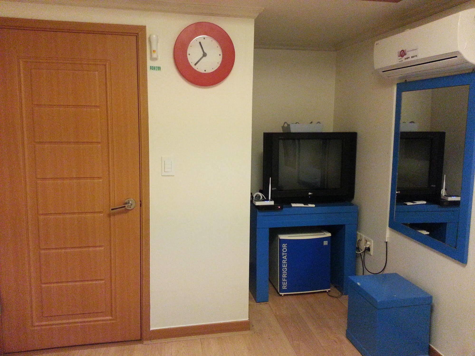 Oppa Hostel Σεούλ Εξωτερικό φωτογραφία